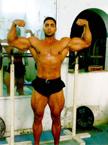 varinder singh ghuman body builder images